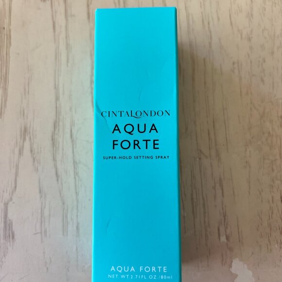 CintaLondon AquaForte Makeup Setting Spray - Matte - Picture 1 of 4